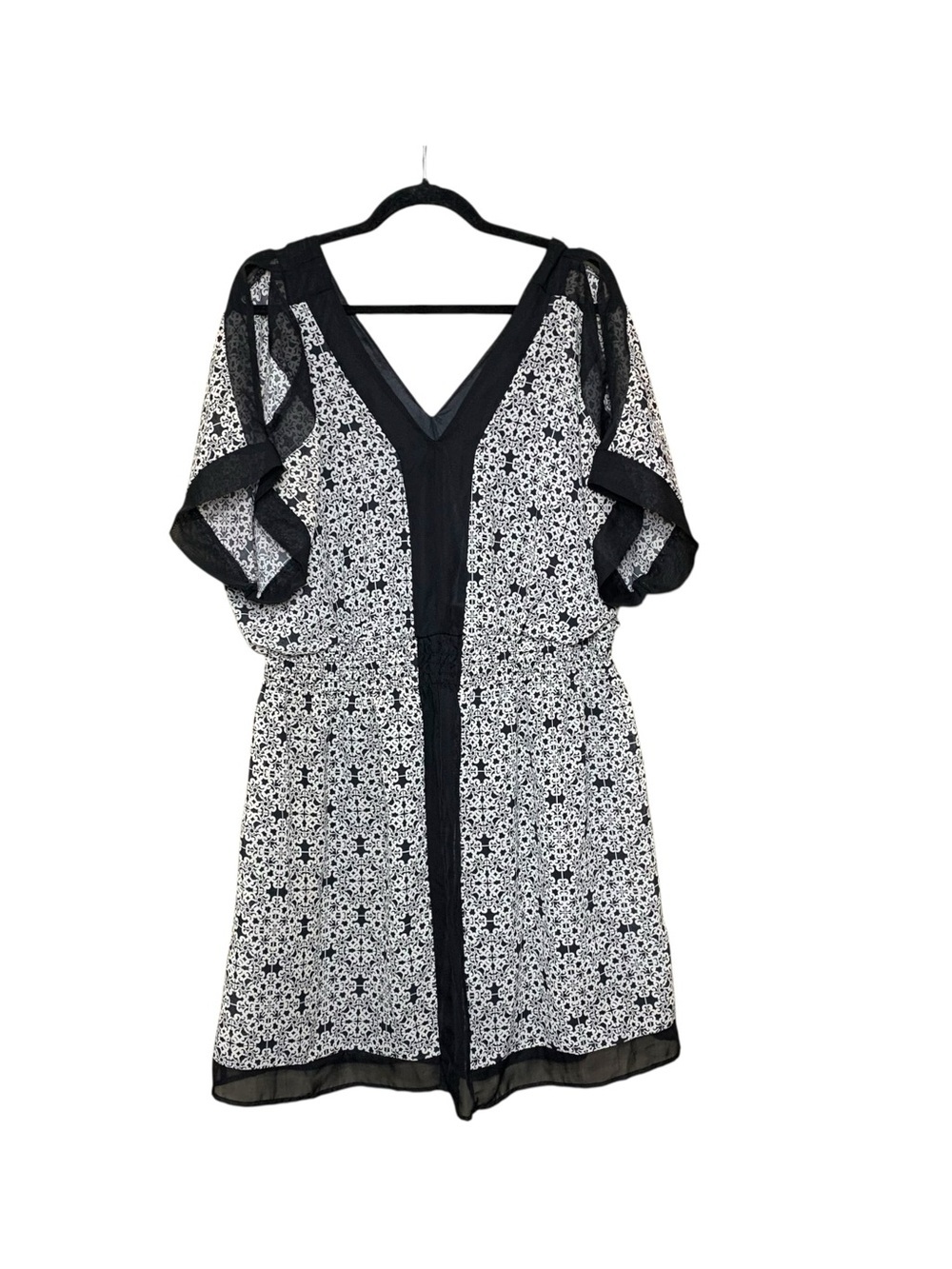 Black & White Floral V-Neck Dress Sz 1X Short Sleeve Black White Tunic